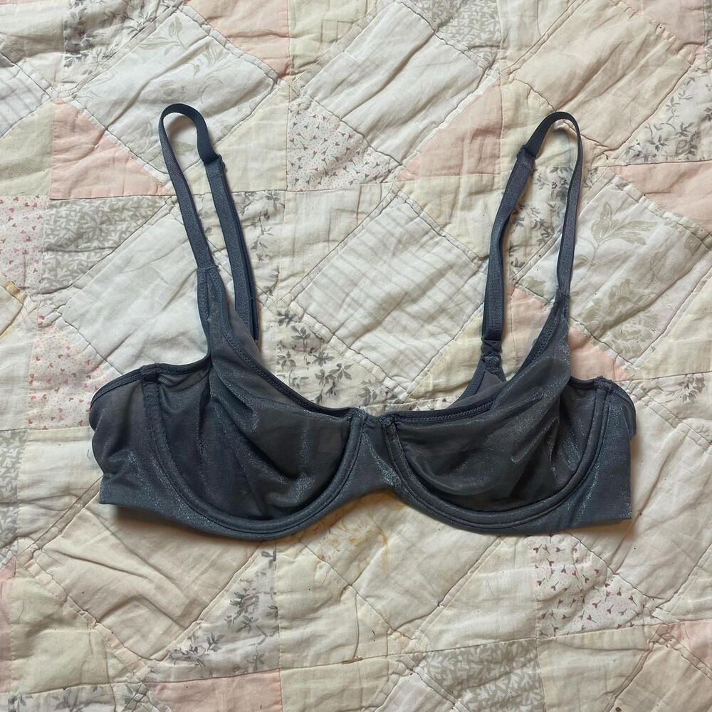 victoria’s secret gray sparkly unlined demi bra. excellent condition size 34C